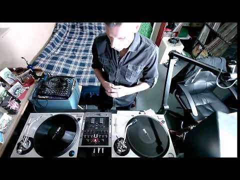 THE VINYLIST - LIVE SET [CHILL,JAZZ]