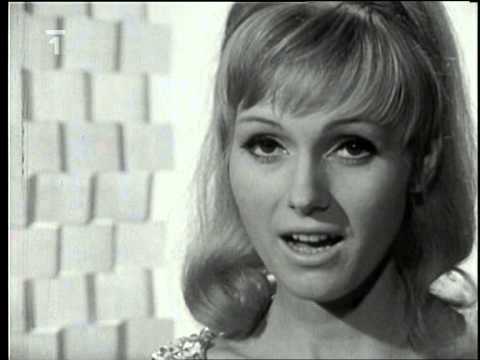 Helena Vondráčková - Růže kvetou dál