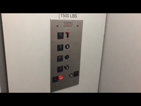 CURSED Dover Hydraulic Elevator @ Rockland Office Plaza - Lake Bluff, IL.