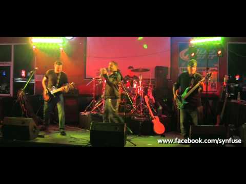 Sandbaggers show