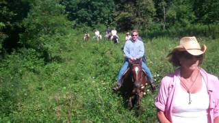 preview picture of video 'Horseback riding 2.5 hours from Chicago'