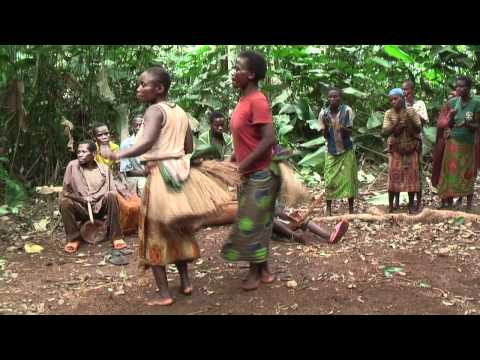 Orchéstre Baka Gbiné playing Mabita Bella