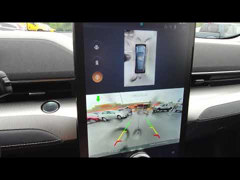 Mustang Mach-E | Active Park Assist