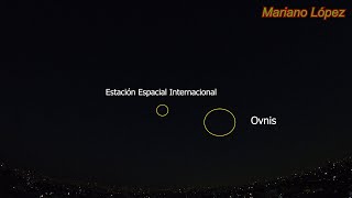 OVNIS - Destellos simultáneos en el cielo - 4K - UFO sightings - Simultaneous flashes in the sky