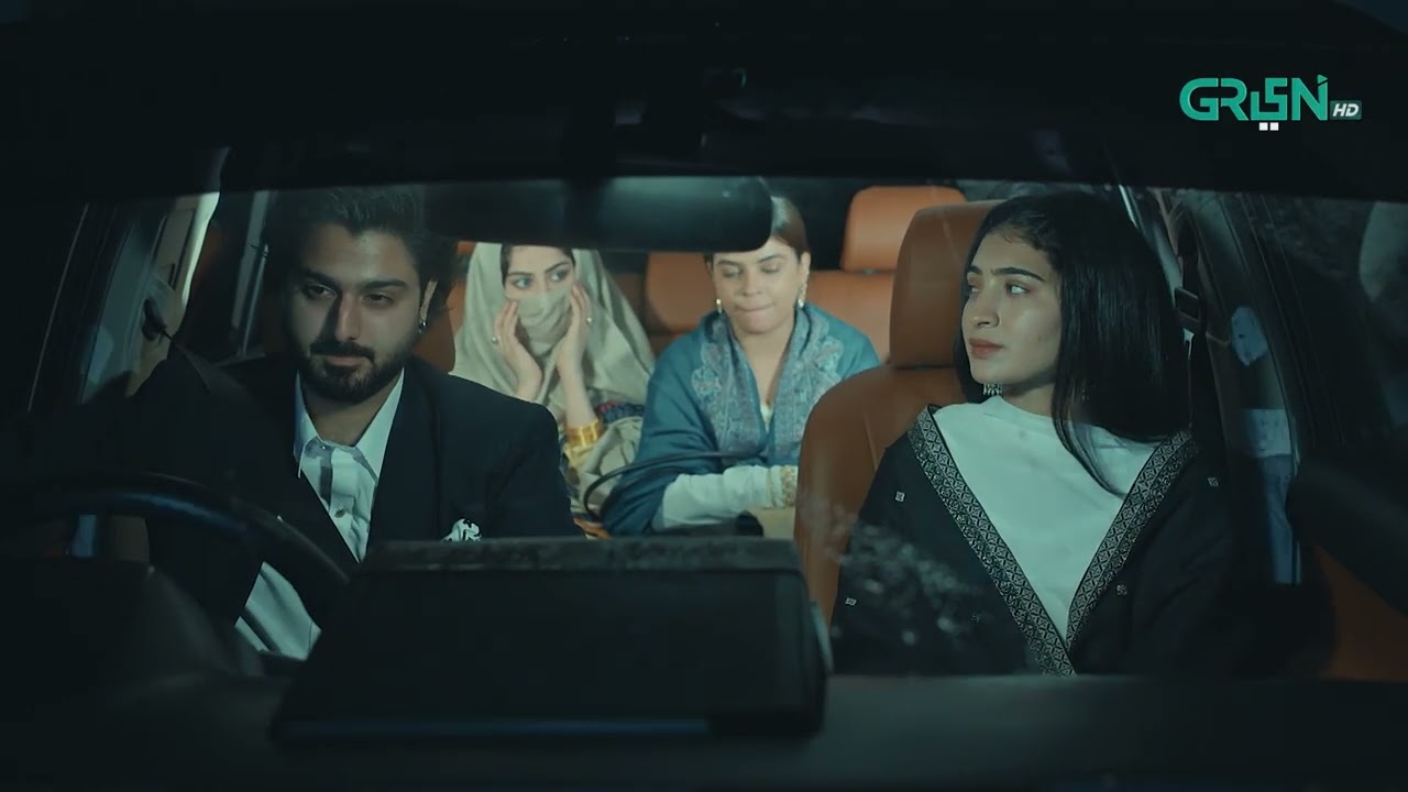 Chup Kar Ke Nahi Beth Sakti | Hina Afridi - Imran Ashraf & Zaviyar Ijaz | Green TV Entertainment