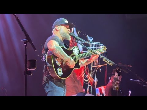 “Cover Me Up” rare Zac Brown Band song performed live in Atlantic City 4/25/25