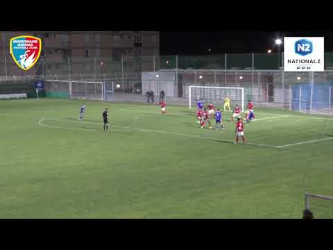 Victor Trento (Marignane GFC - Nîmes Olympique) #20