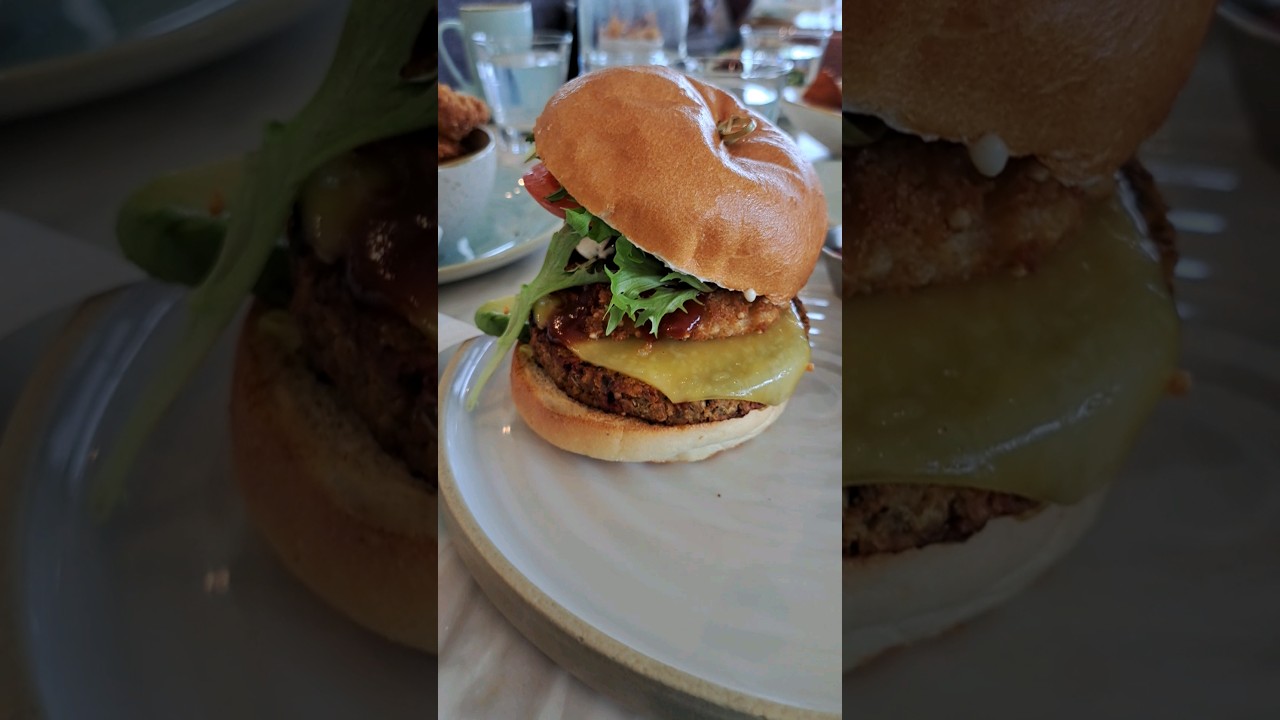 Vegan Brunch At Fresh Kitchen + Juice Bar In Toronto, Canada