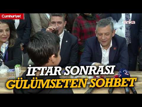 A heartwarming conversation between Özgür Özel and elementary school students...