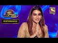 Kriti Sanon की दमदार Entry पे सबने बजाई तालियाँ Uman