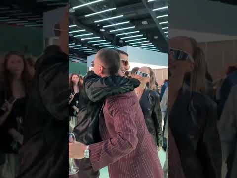 Arón Piper Junto a Ester Exposito y Nicolas Furtado #aronpiper #boss