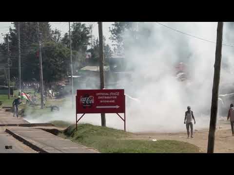 肯亞人抗議美國伊波拉隔離設施！ (Kenyans protest against US Ebola quarantine facility)