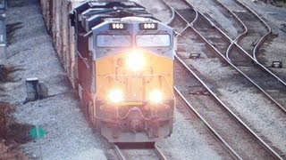 preview picture of video 'CSX Tropicana Train in Lansdowne, MD'