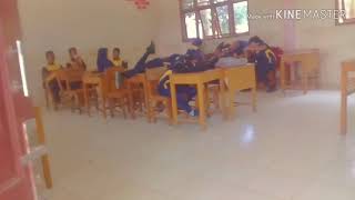 Download lagu Detik-detik perpisahan masa SMA mp3