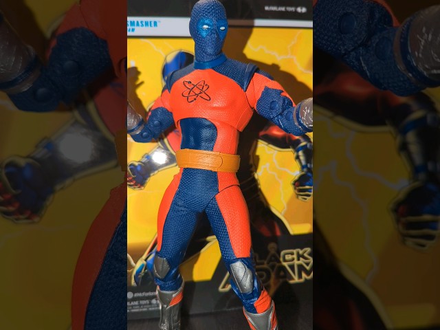 Vídeo relacionado con Niños DC Comics Black Adam Atom Smasher Camiseta Camiseta