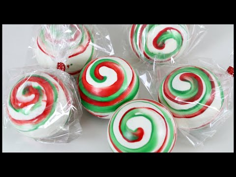 Hot Chocolate Bombs for Christmas | Easy Holiday Hot Cocoa Bombs