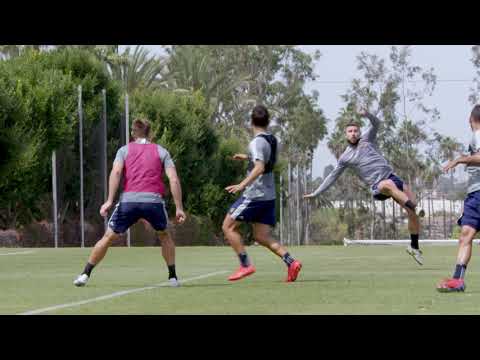 MUST WATCH: Romain Alessandrini hits INCREDIBLE scissor kick during LA Galaxy training