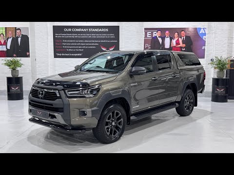 Toughest 4x4 Pickup Truck Toyota Hilux 2.8 D-4D Auto Invincible X Double Cab Titan Bronze Review