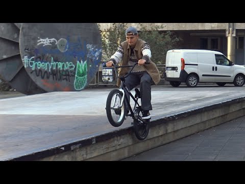 Probefahrt: Miguel Smajli & Marvin Maiocchi testen Courage Adams' neuen Colorway von VANS BMX