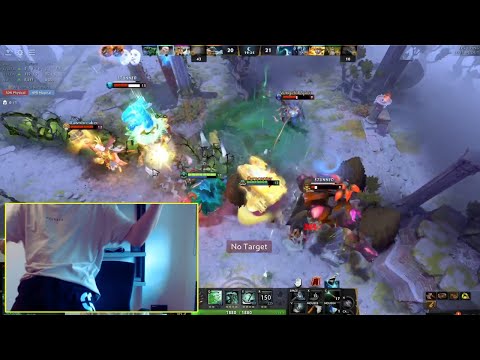 "Suck it!" SaberLight does his move after deleting Miracle's Morphling😂