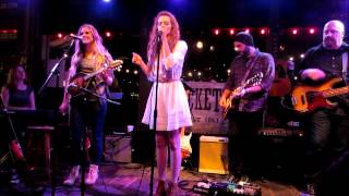 Rachel Horter singing &quot;Valerie&quot; live