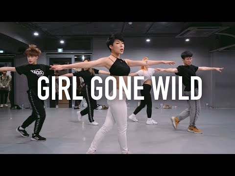 download lagu mp3 mp4 Girls Gone Wild Dancing, download lagu Girls Gone Wild Dancing gratis, unduh video klip Girls Gone Wild Dancing