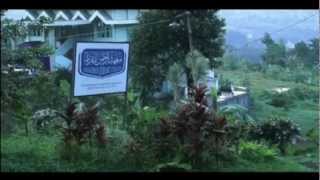 preview picture of video 'PROFILE AQC (Ar Rahman Qur'anic College)'