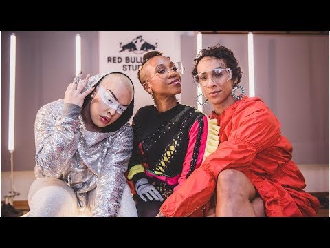 Karol Conka, Gloria Groove e Linn da Quebrada gravam 'Alavancô' em São Paulo