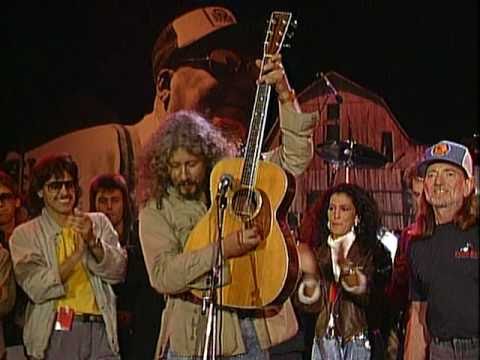 Arlo Guthrie, Willie Nelson, Neil Young & More - This Land Is Your Land (Live at Farm Aid 1987)