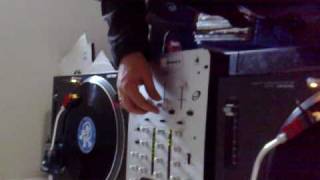 DJ Mike   :electro breaks vs dnb