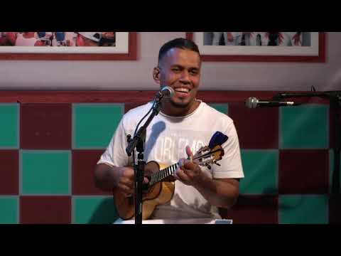 Live do RDN cantando Pagode 90