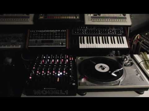 Mokira - Axis Audio (Kontra-Musik 2011)