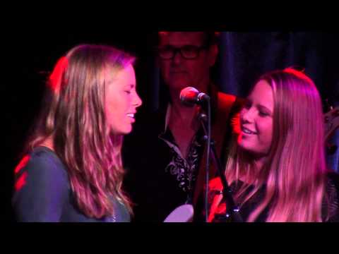 Jackie Wilson with Charles Esten's daughters, Taylor and Addie