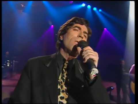 JOAQUÍN SABINA | A LA ORILLA DE LA CHIMENEA