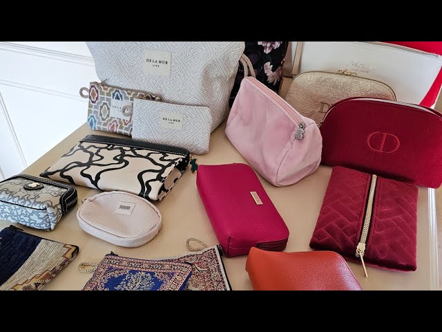 Vídeo relacionado con XRVRILE Bolsa de cosméticos y llavero para Gilmore Girls Merch, neceser de aseo para mujer con impresión a doble cara, reutilizable bolsa de maquillaje para fans, novia, viaje, vida cotidiana