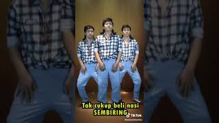 Download lagu simanungkalit trio cicak mp3