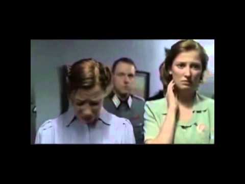 HITLER SE VA A VER A GIGATRÓN AL STARWAY