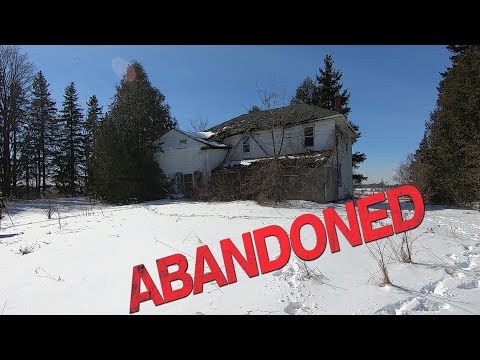 (Trespassing) Abandoned Country Club House of Decay