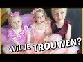 PRiNSESSEN TROUWJURK PASSEN ? | Bellinga Familie Vloggers #1313