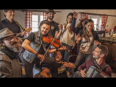 Wazoo - Mazurka de Servant - Chanson Auvergne - Musique Traditionnelle Auvergnate - Folklore