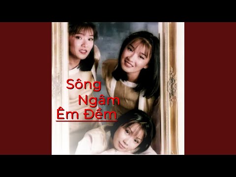 Thể hiện bởi Tam Ca Áo Trắng