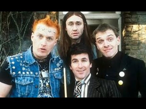 The Young Ones S1 E5 "Interesting" - Reaction - What a nice surprise to see Dawn French pop up!