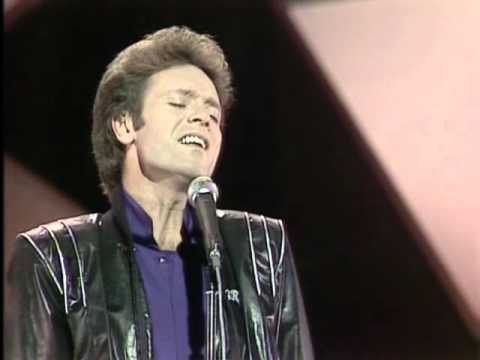 Cliff Richard -  Please Don't Fall In Love