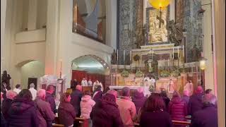 pasqua-a-montevergine-qui-si-prega-per-lapacve