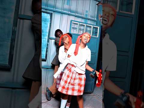 Vile wanafunzi huingia class na vituko🤣🤣🤣 #trending #funny #school #shorts