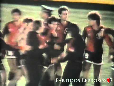 1988 - Libertadores - Segunda Fase - Vuelta - Newell's 1 (3) - (2) 0 Bolivar (BOL)