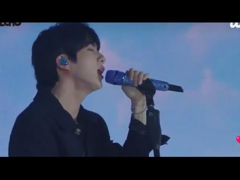 JIN IS SINGING \WITH THE CLOUDS\ JIN LIVE AT SEONGSU #Jin_Echo 💜#bts #jin #seokjin #trending #kpop