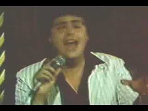 Anoche, Billy Pontoni