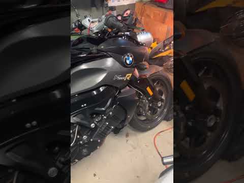 Thumbnail for Cold start video 2006 BMW K1200R by BMW K1200R