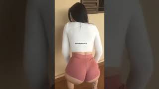 ESTA GATA DANÇA MUITO E GOSTOSA #SHORTS